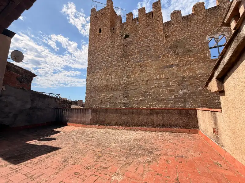 Vista exterior de Edificio en venta en La Bisbal d'Empordà