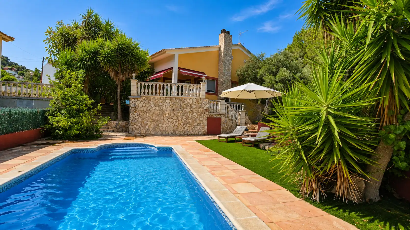 Piscina de Casa o xalet de lloguer en El Vendrell amb Calefacció, Jardí privat i Parquet