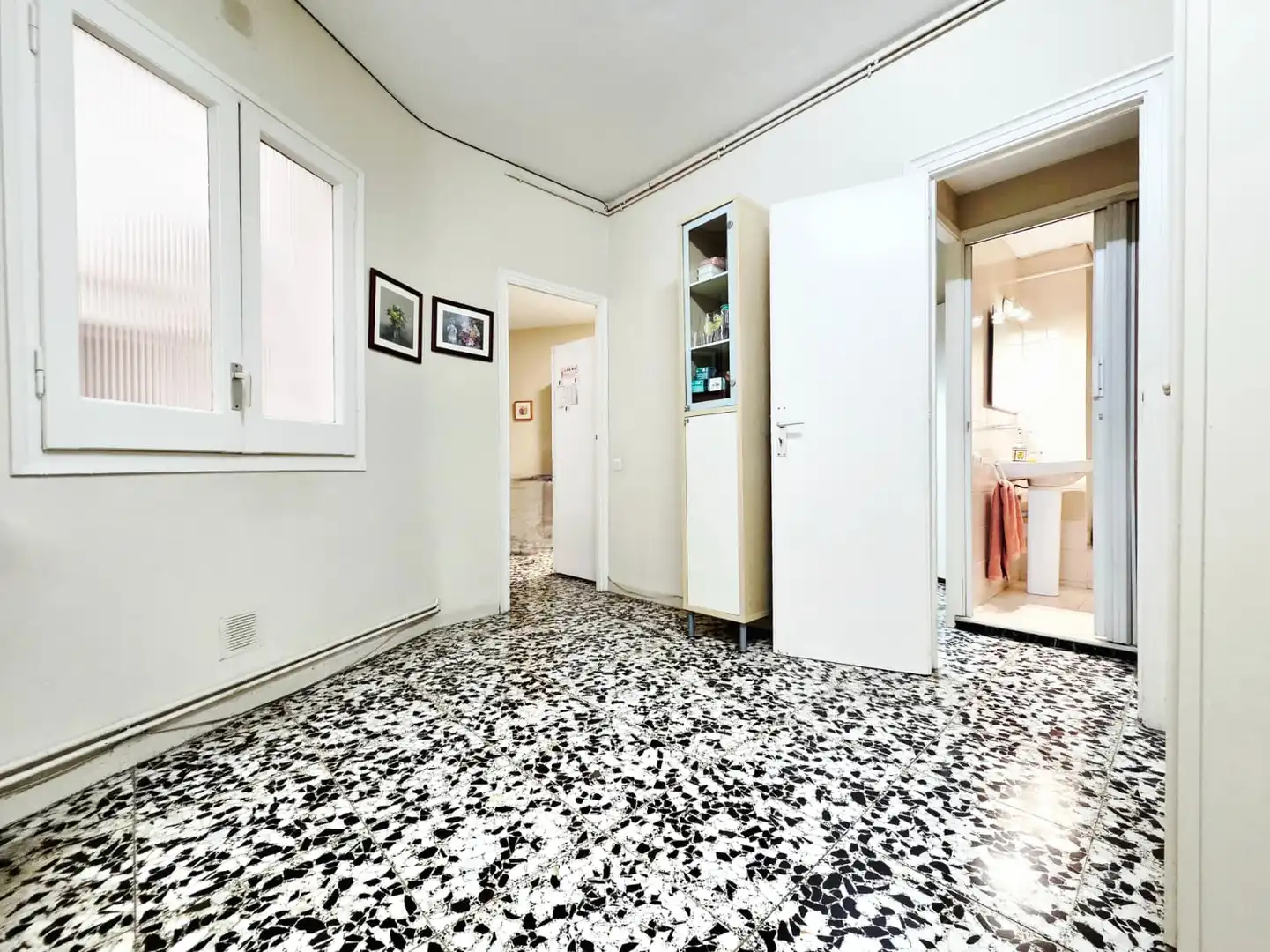 Flat for sale in Barcelona  with Air Conditioner, Heating and Terrace