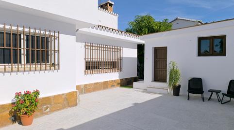 Foto 2 de Casa o chalet en venta en Calle Pedro de Mena, Manantiales - Lagar - Cortijo, Málaga