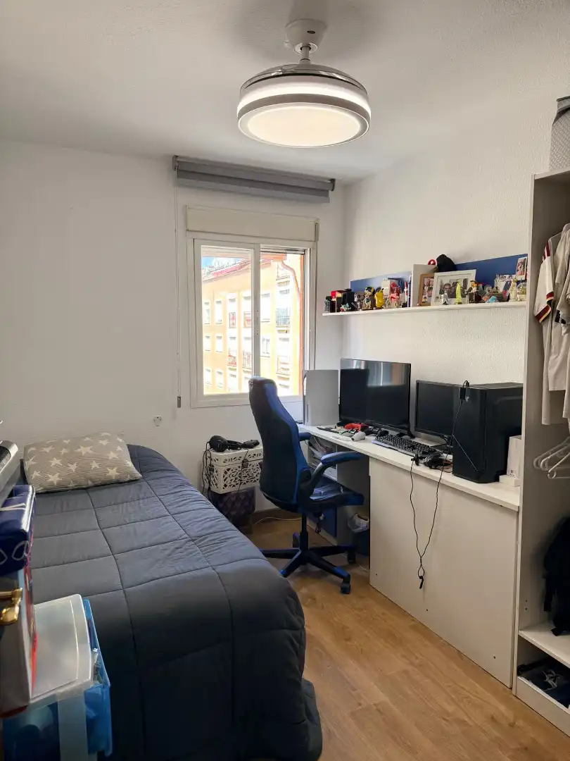 Habitación de Dúplex en venta en Badajoz con Aire acondicionado y Calefacción