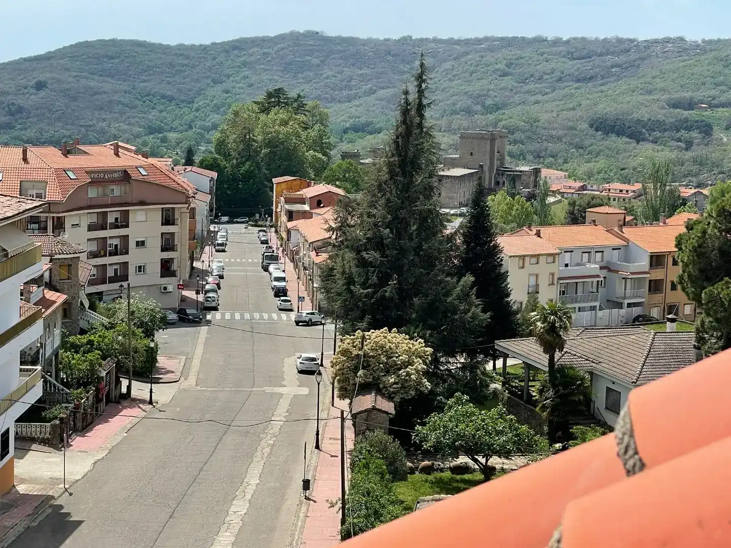 Vista exterior de Pis en venda en Jarandilla de la Vera amb Aire condicionat i Balcó