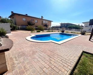 Swimming pool of Residential for sale in Vilamalla