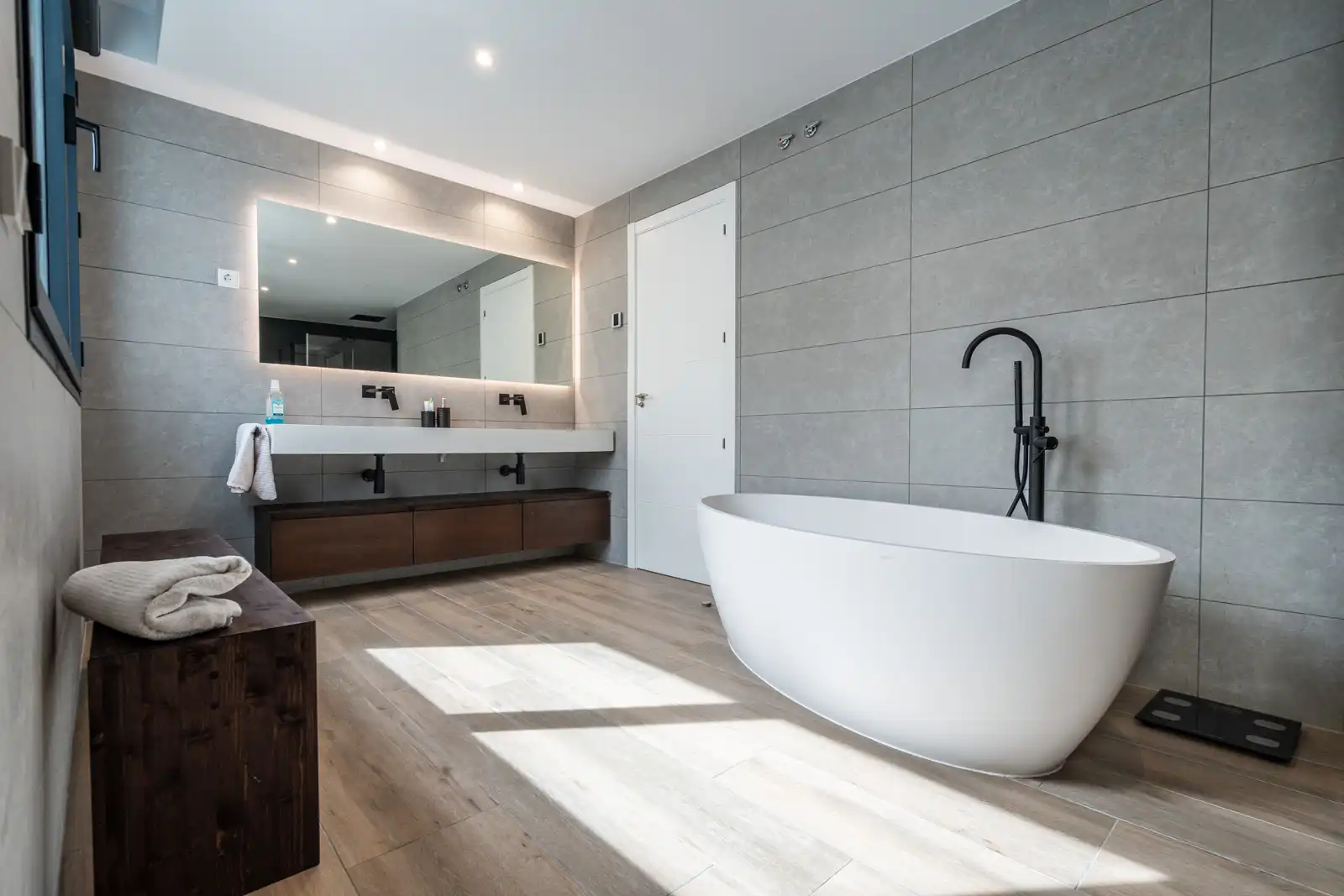 Bathroom of Houses for sale in Villanueva de la Cañada  with Air Conditioner, Heating and Private garden