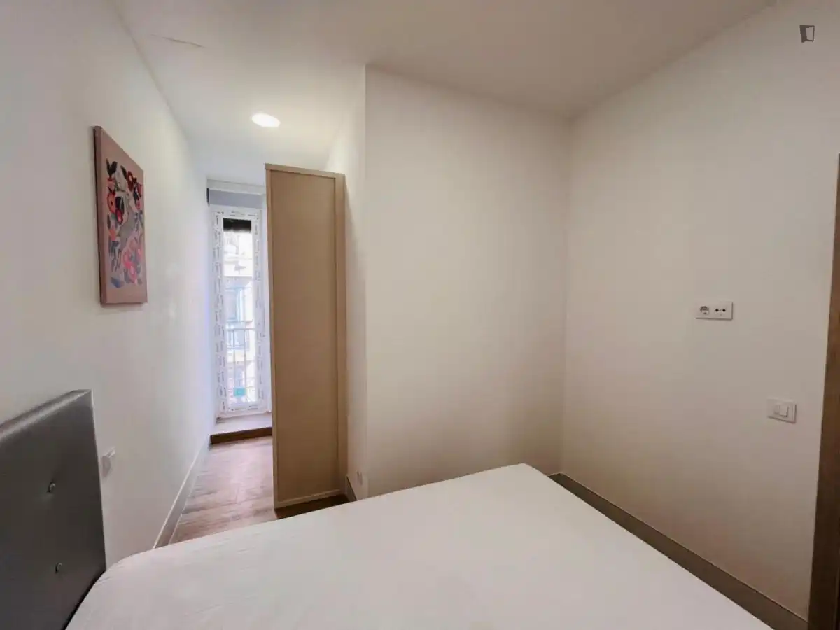 Habitación de Apartamento de alquiler en Madrid con Aire acondicionado, Calefacción y Amueblado