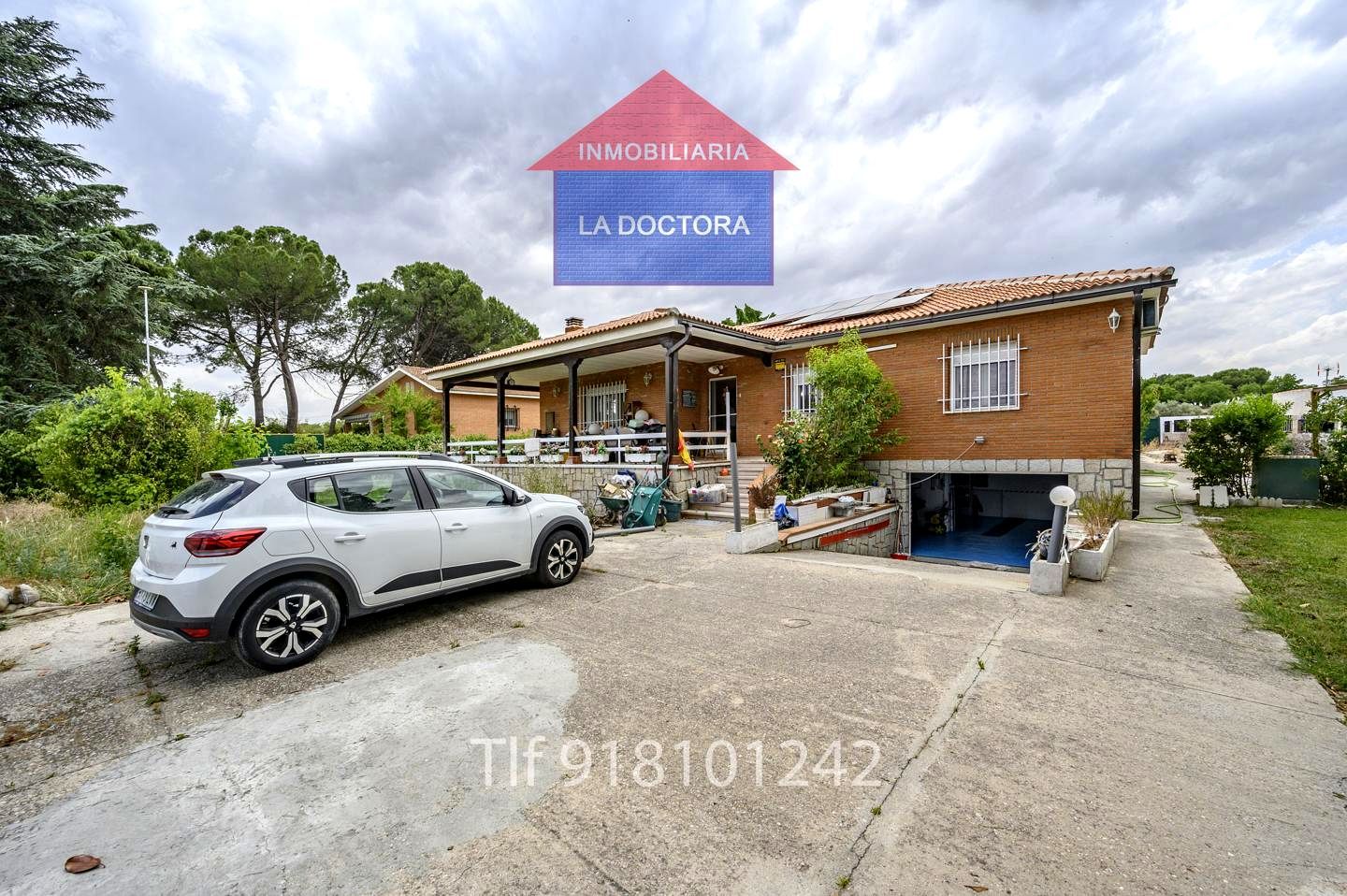 Vista exterior de Casa o xalet en venda en Arcicóllar amb Aire condicionat, Calefacció i Jardí privat