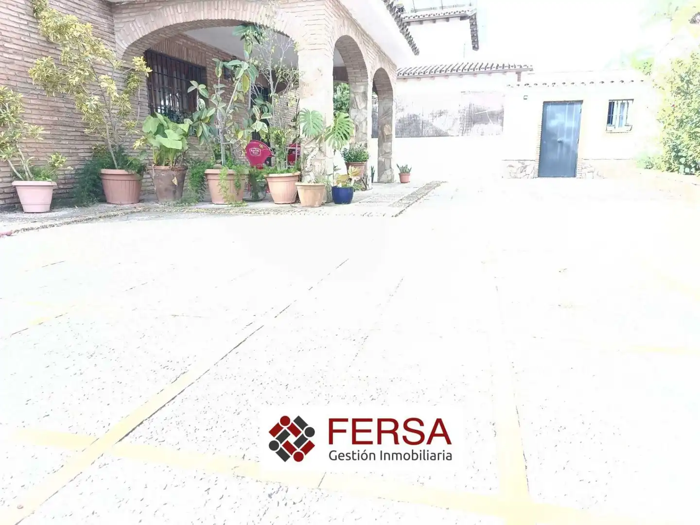 Vista exterior de Casa o xalet en venda en El Puerto de Santa María amb Jardí privat, Terrassa i Traster