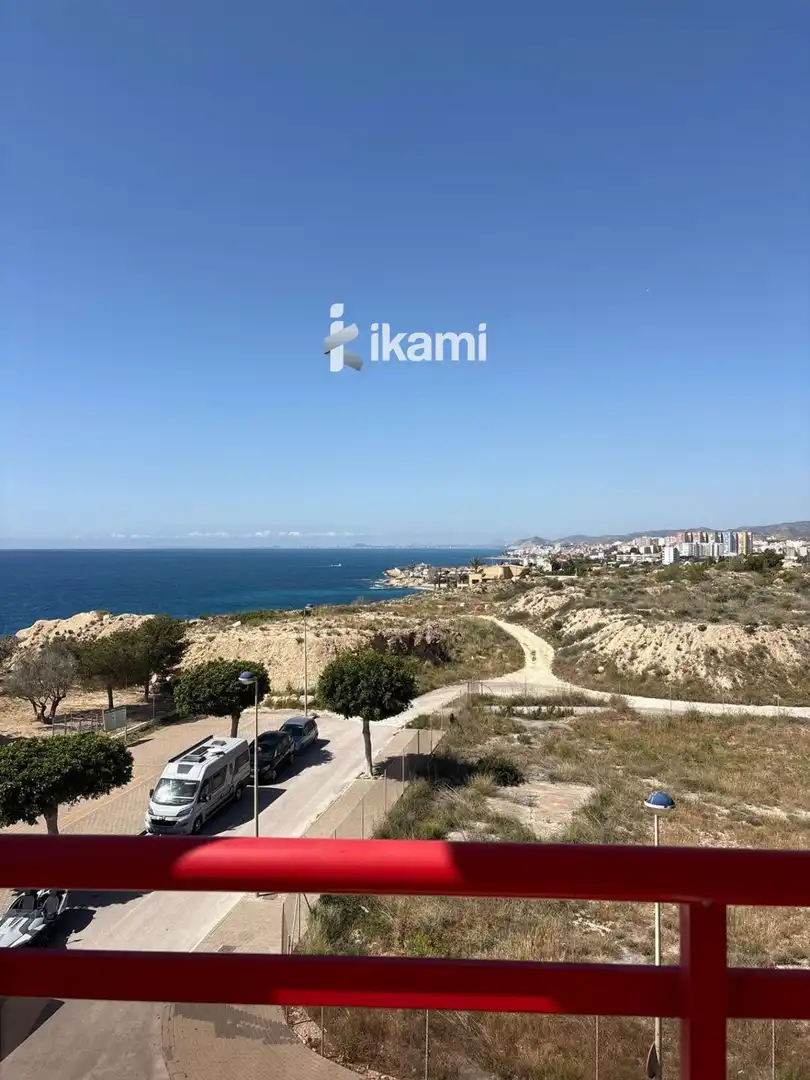 Wohnung zur Miete in Villajoyosa / La Vila Joiosa mit Klimaanlage, Heizung und Terrasse