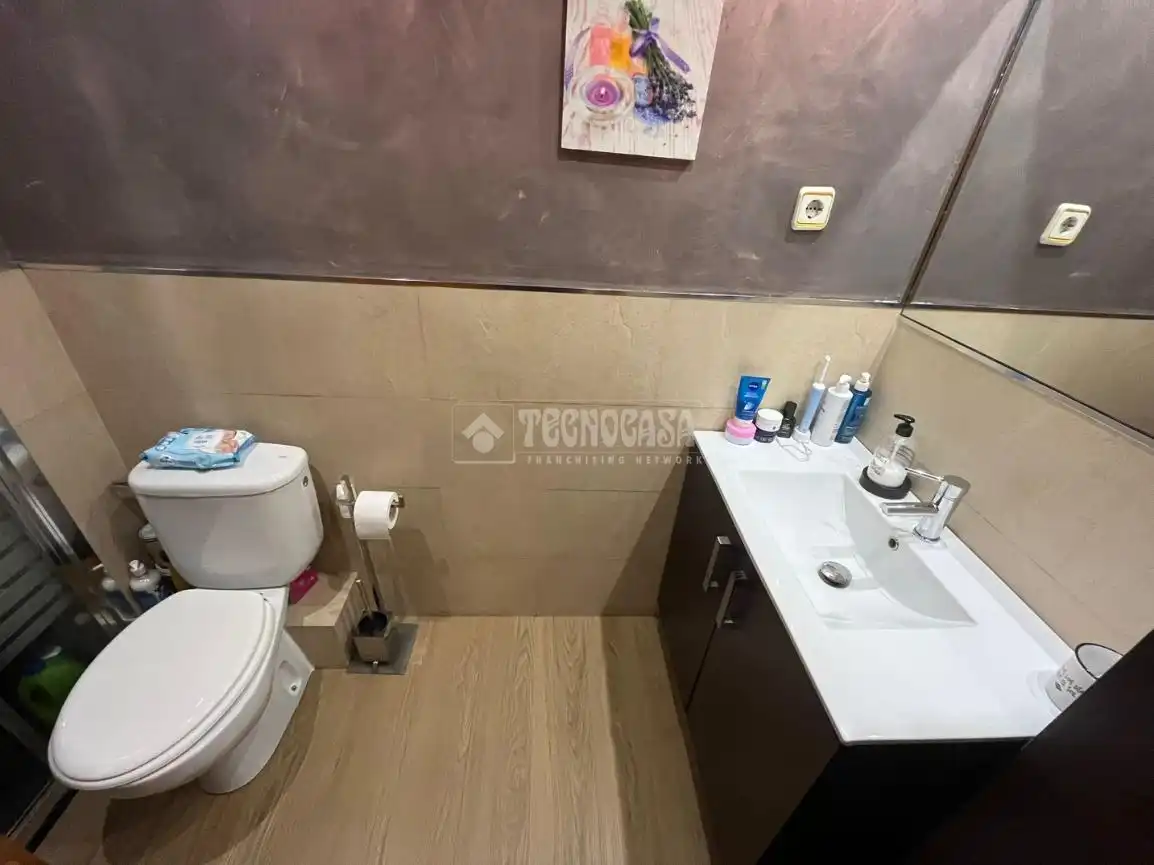 Baño de Piso en venta en Barcelona con Calefacción y Parquet