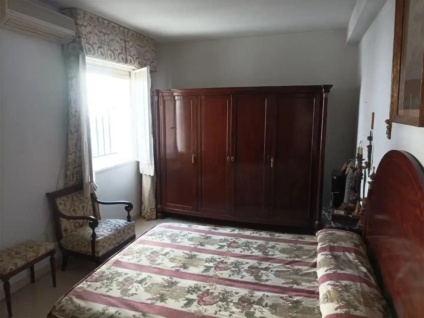 Bedroom of Flat for sale in  Sevilla Capital  with Air Conditioner, Terrace and Balcony