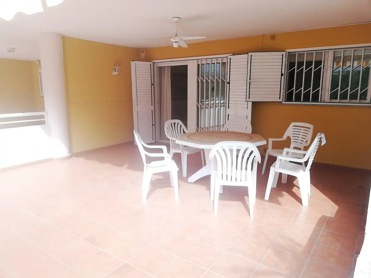 Terrasse von Wohnungen zur Miete in Oropesa del Mar / Orpesa mit Klimaanlage, Terrasse und Möbliert