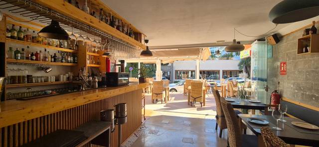 Local comercial en Alquiler en Carrer CALIU en Palmanova