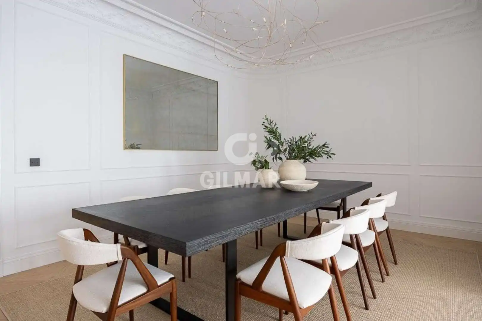 Comedor de Piso en venta en Madrid con Calefacción y Balcón