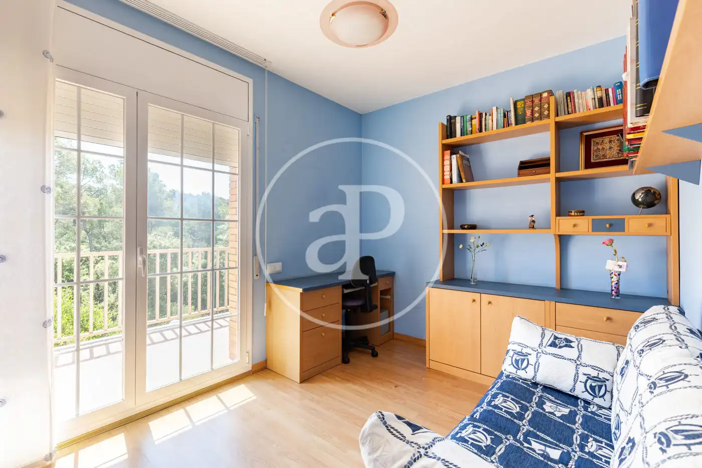Schlafzimmer von Einfamilien-Reihenhaus zum Verkauf in Sant Quirze del Vallès mit Klimaanlage, Heizung und Privatgarten
