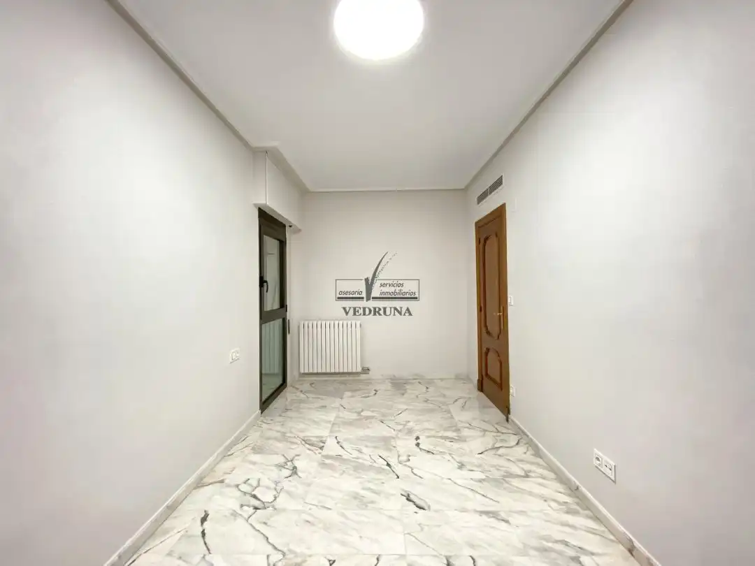 Flat for rent in Zaragoza  with Air Conditioner, Heating and Terrace