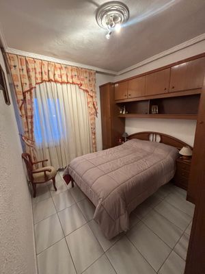 Dormitori de Pis en venda en Avilés amb Traster i Moblat