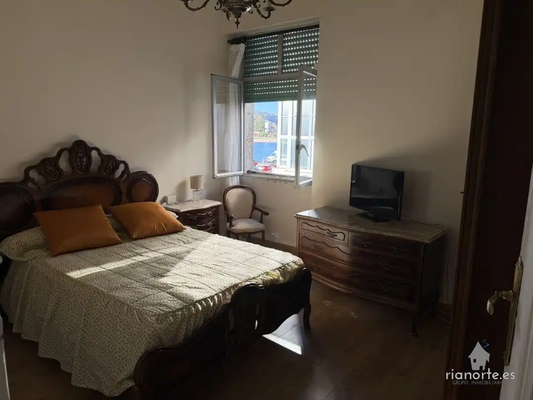 Schlafzimmer von Wohnung zum Verkauf in Ribadesella mit Heizung