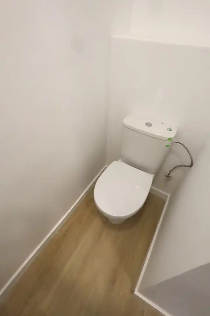 Bathroom of Commercial properties for rent in Barcelona
