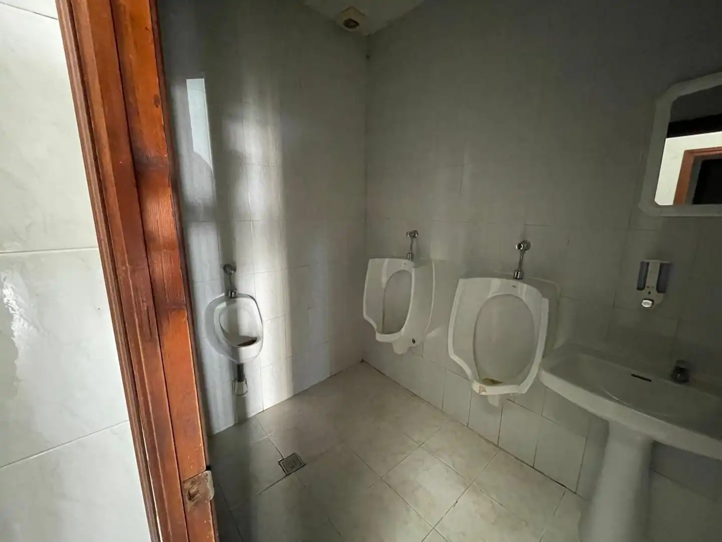 Baño de Piso en venta en Santiago de Alcántara con Calefacción, Trastero y Amueblado