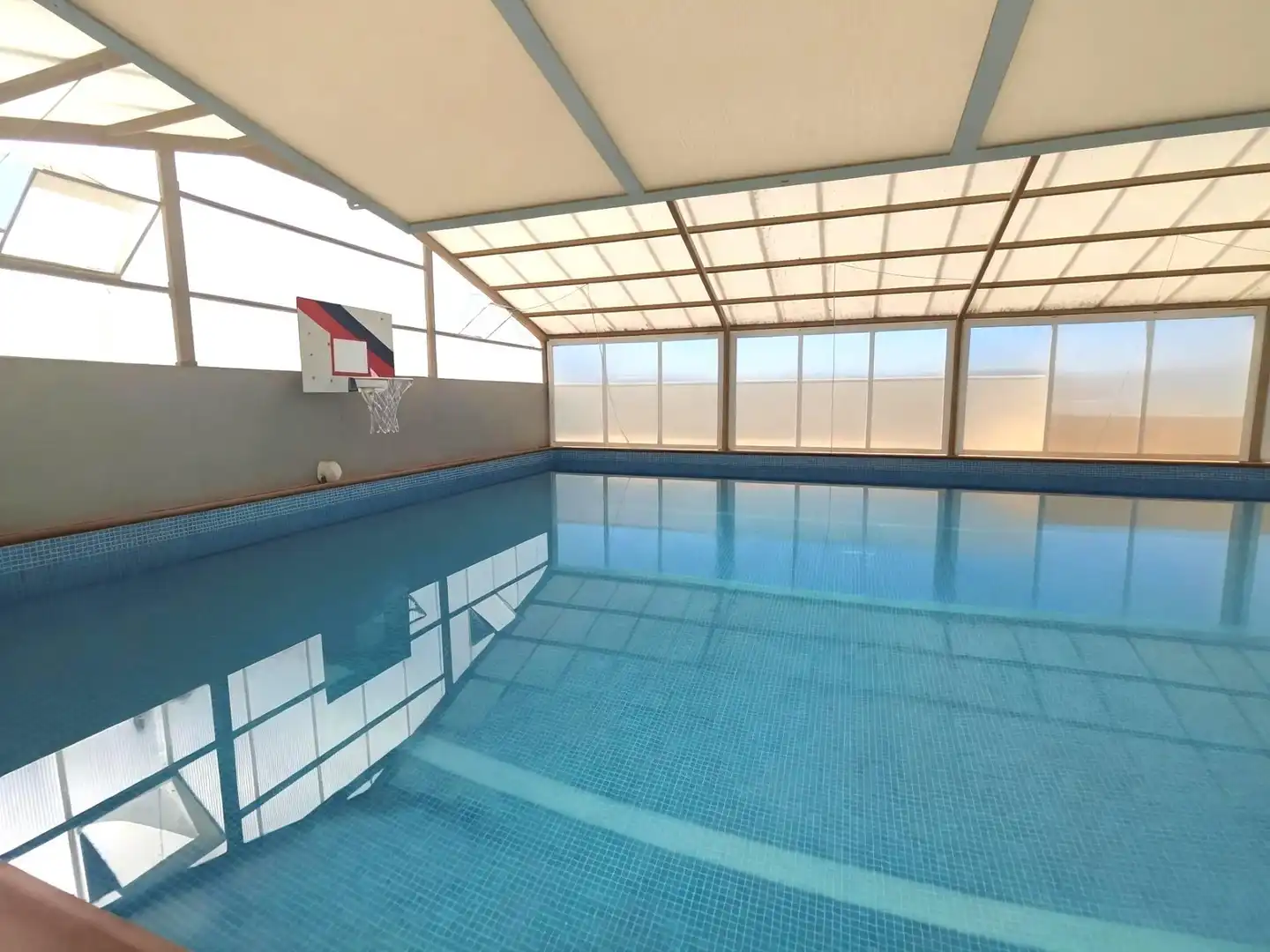 Piscina de Casa o chalet en venta en La Roda con Jardín privado, Terraza y Piscina