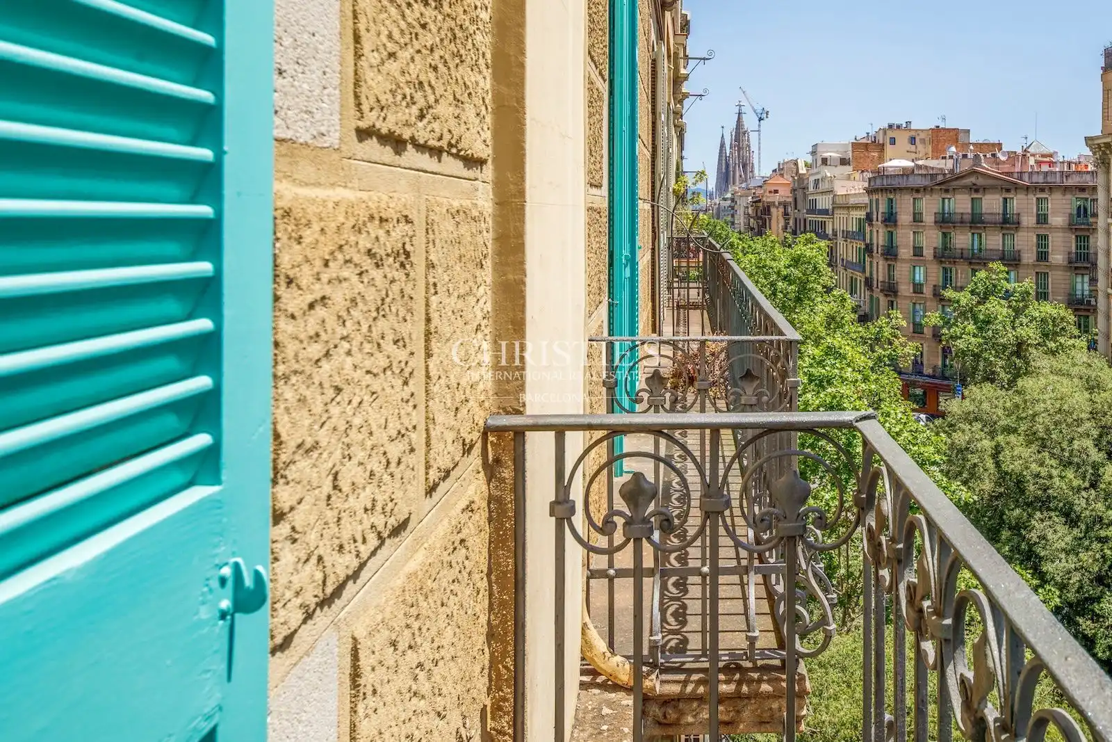 Vista exterior de Dúplex en venda en Barcelona amb Aire condicionat i Terrassa