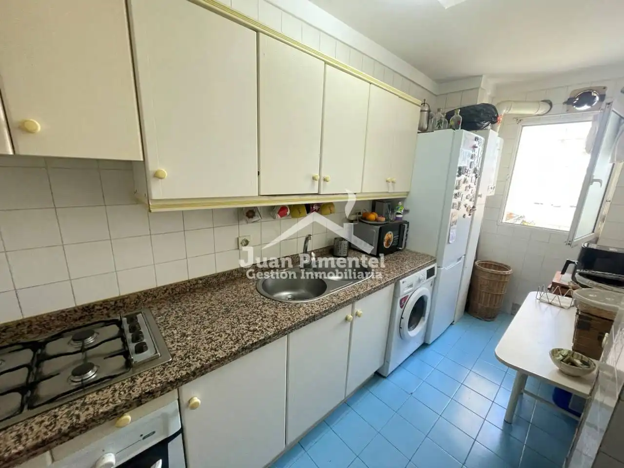 Cocina de Piso en venta en Estepona con Trastero, Amueblado y Balcón