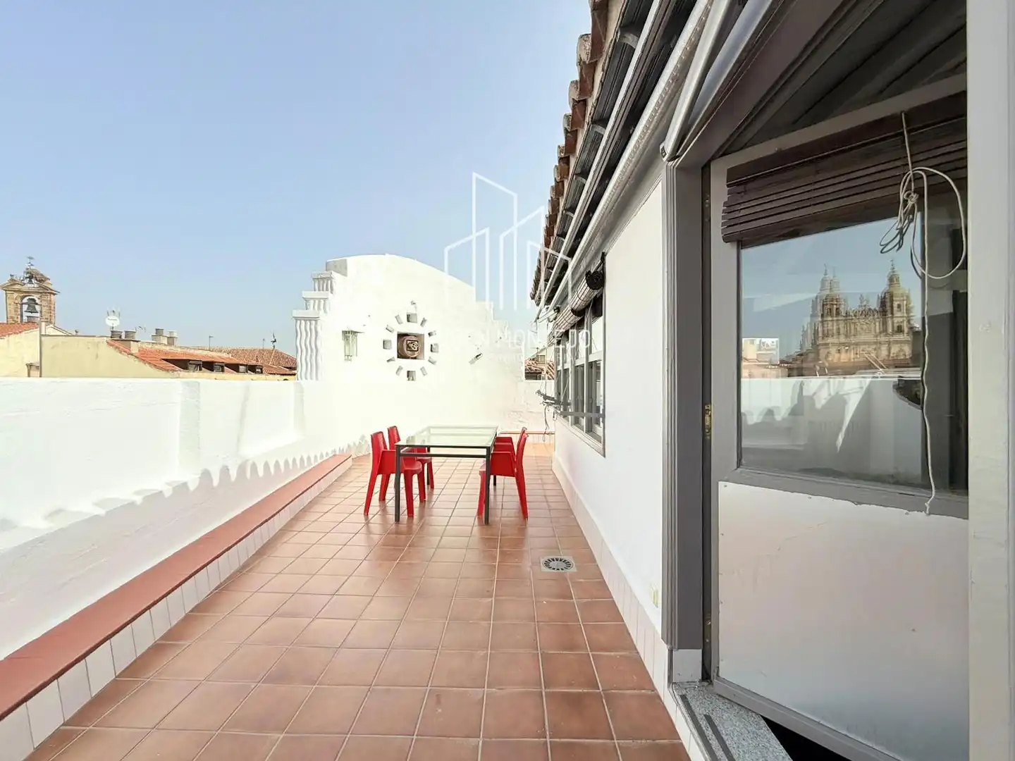 Terrasse von Dachboden zur Miete in Salamanca Capital mit Heizung, Terrasse und Möbliert