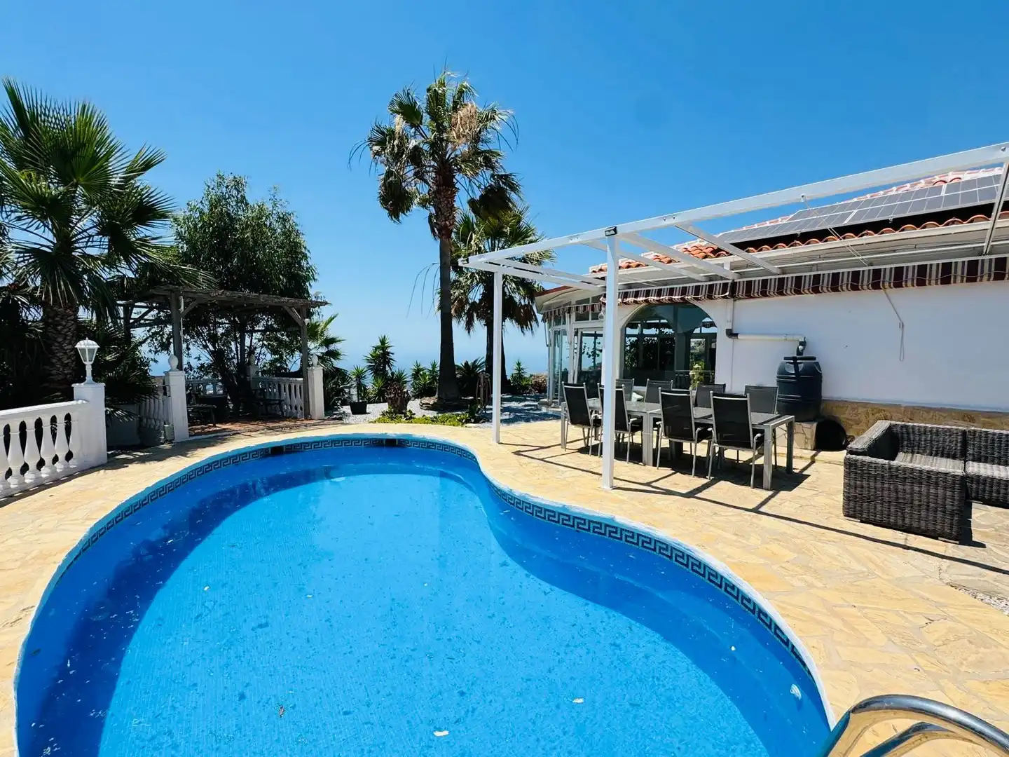 Terrassa de Casa o xalet en venda en Arenas amb Aire condicionat, Jardí privat i Traster