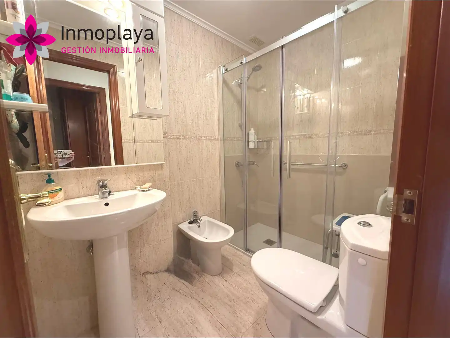 Baño de Piso en venta en Noja con Calefacción, Terraza y Amueblado