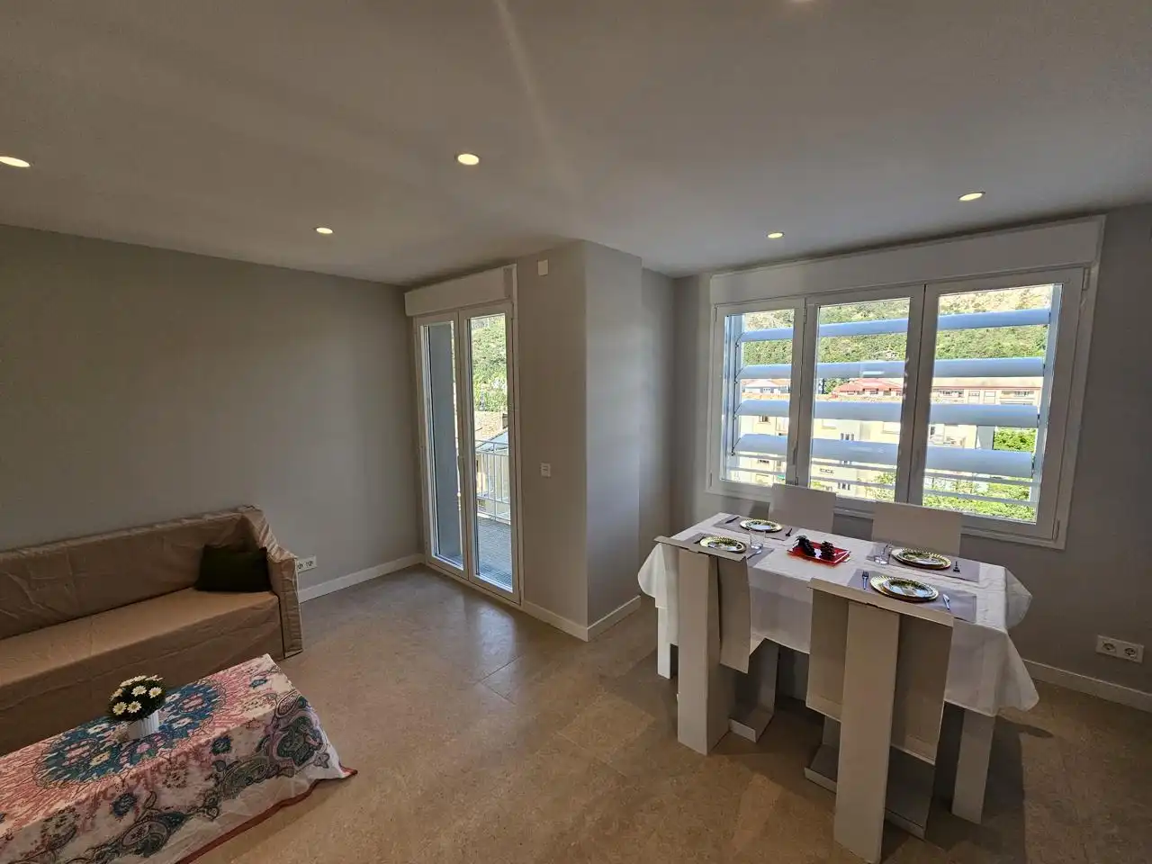 Comedor de Piso en venta en Estella / Lizarra con Calefacción y Terraza