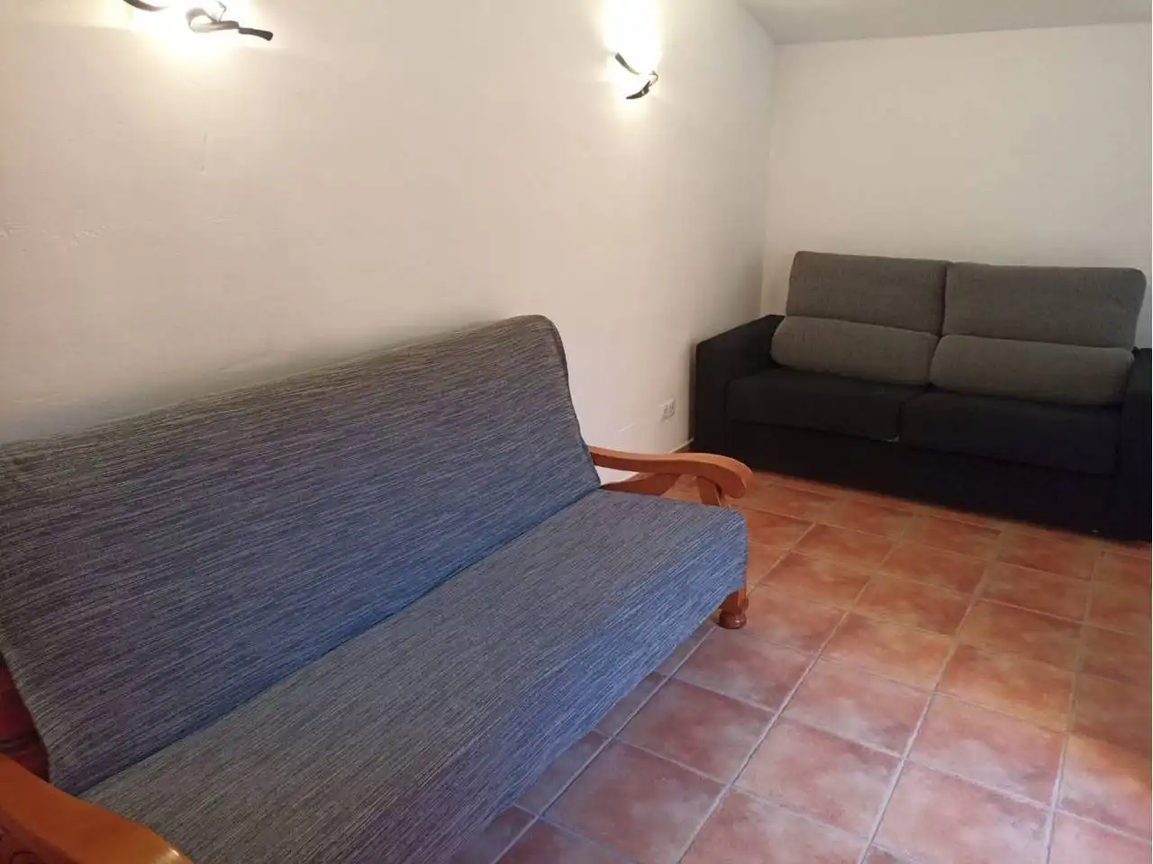 Sala de estar de Dúplex en venta en Castellfollit de la Roca con Calefacción, Terraza y Amueblado