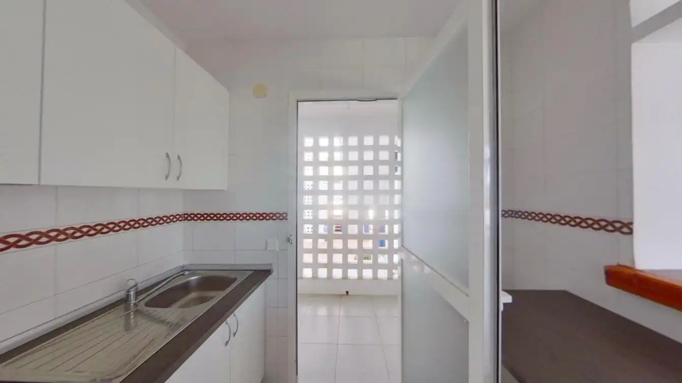 Piso en venta en Av España de Calahonda , Calahonda