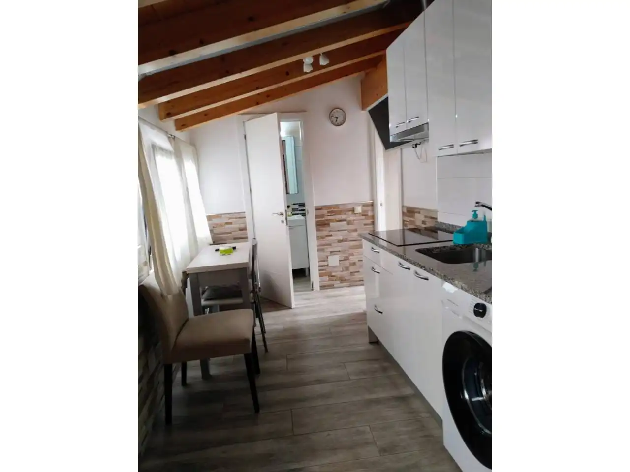 Cuina de Apartament de lloguer en Burgos amb Calefacció, Parquet i Moblat