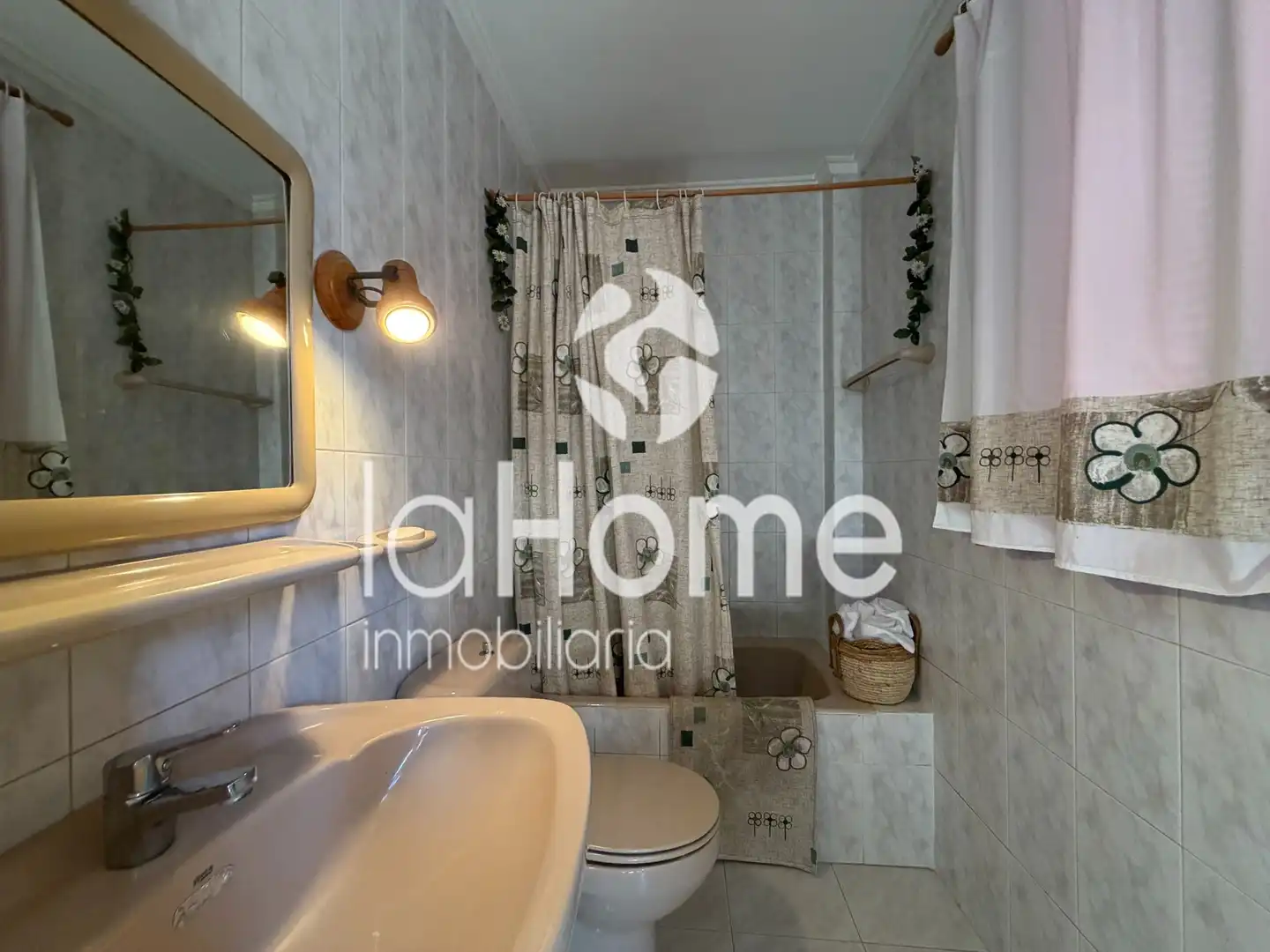 Baño de Casa o chalet en venta en Paterna con Aire acondicionado, Jardín privado y Terraza