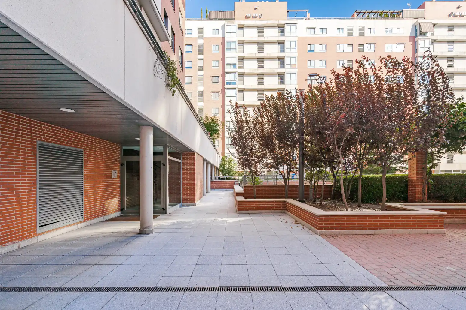 Vista exterior de Piso en venta en Madrid con Aire acondicionado, Calefacción y Jardín privado