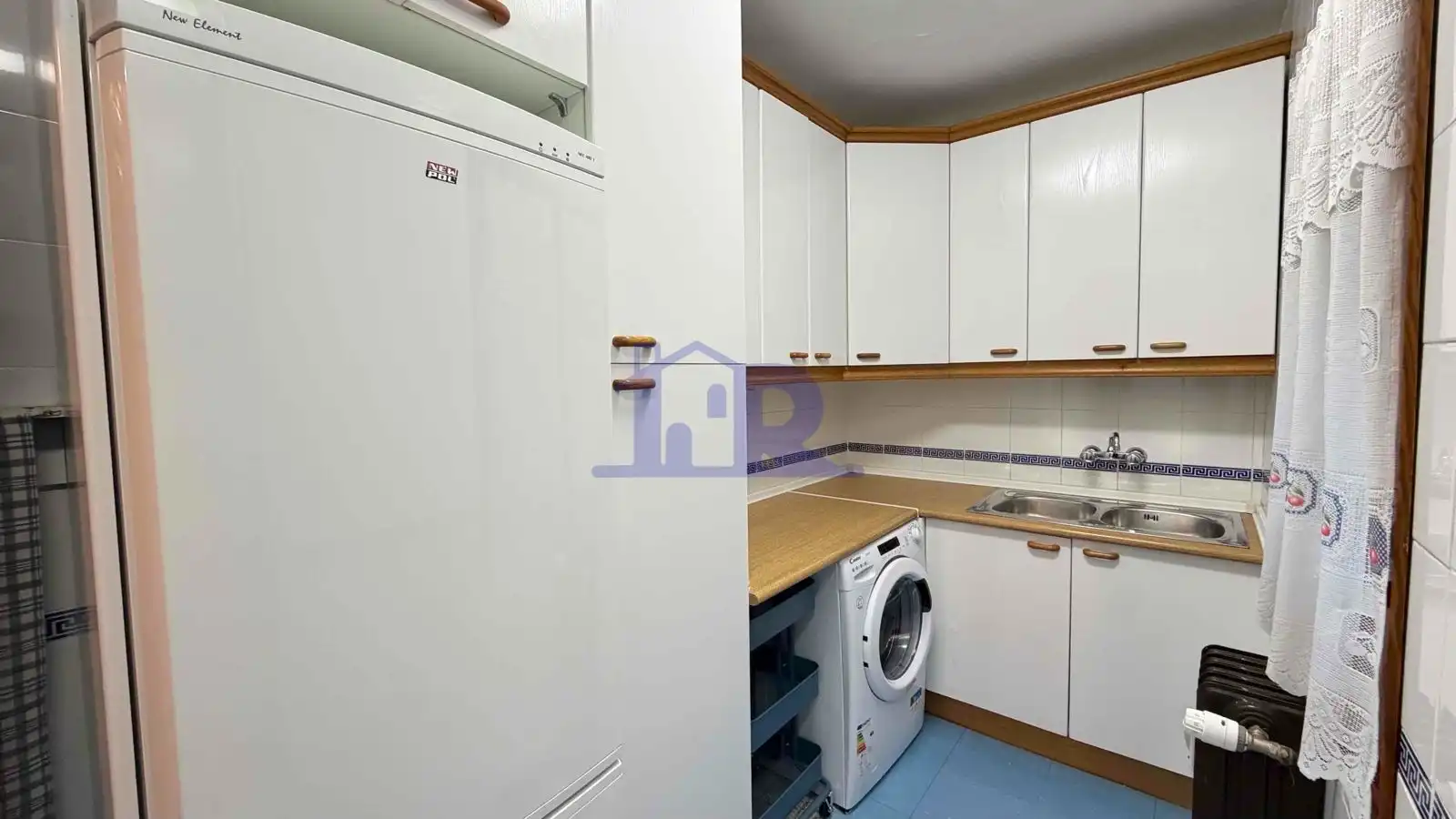 Cocina de Piso de alquiler en Cuenca con Calefacción, Terraza y Amueblado