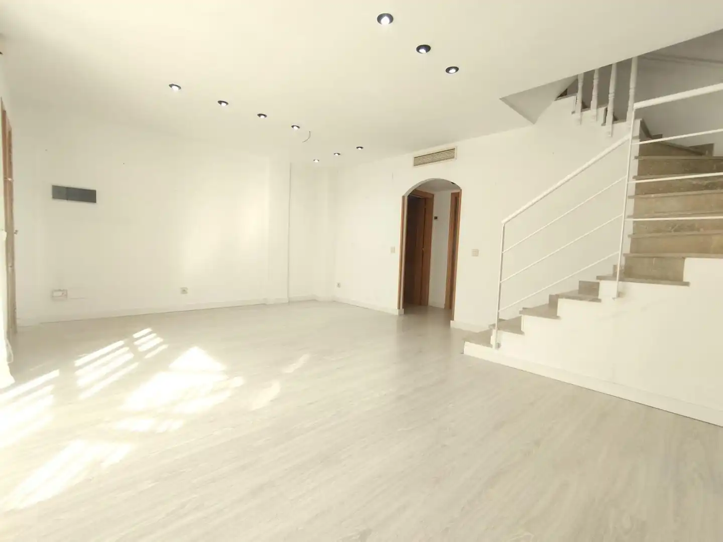 Duplex to rent in Pedanías Este, imagen 4