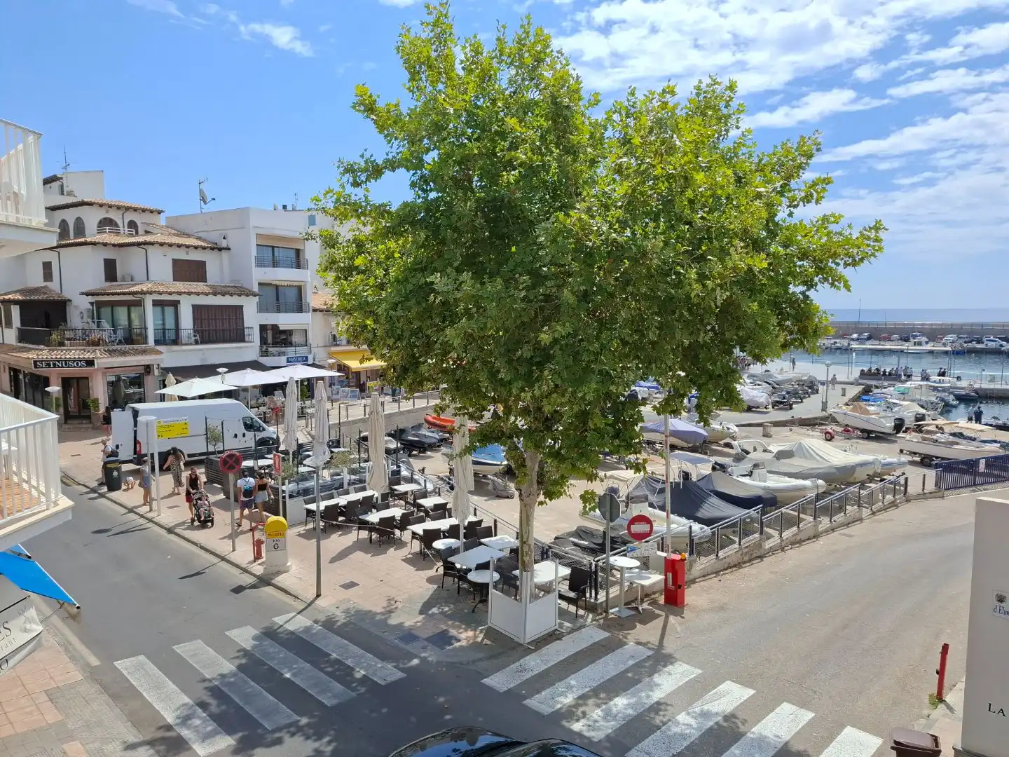 Geschaftsraum zur Miete in Capdepera mit Terrasse, Möbliert und Alarm
