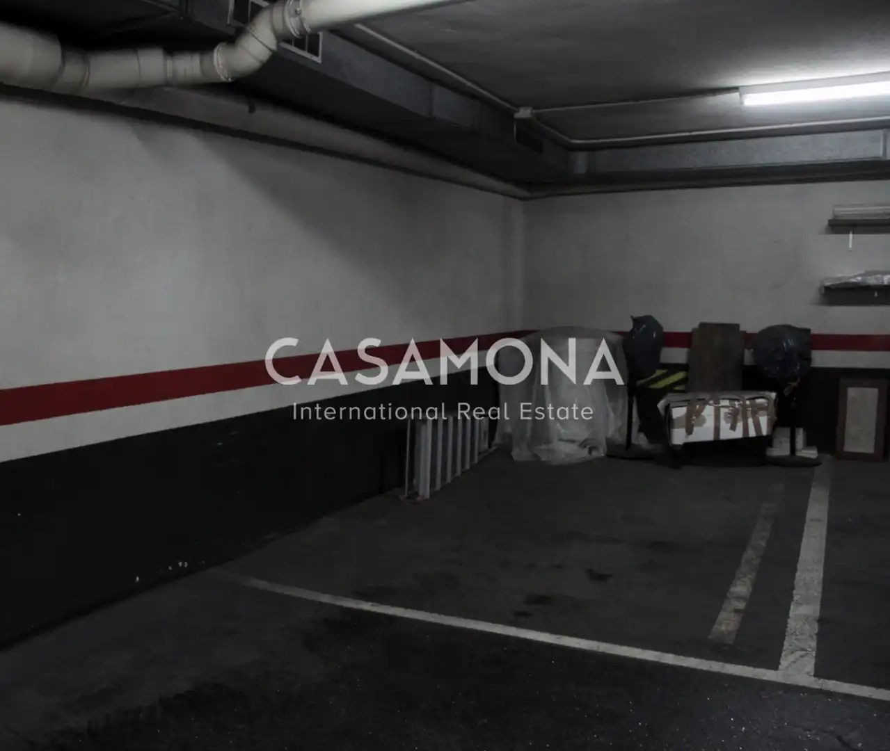 Parkplatz von Wohnungen zur Miete in Barcelona mit Klimaanlage, Heizung und Terrasse