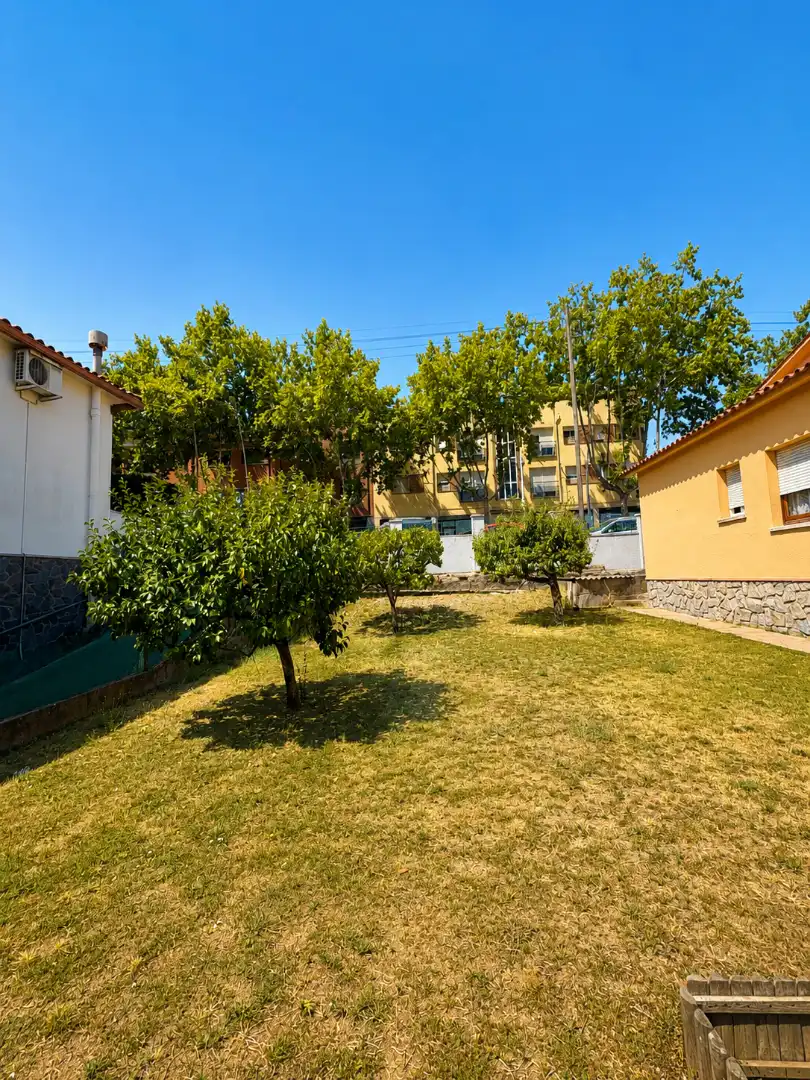 Casa o xalet en venda en Llinars del Vallès amb Calefacció, Jardí privat i Moblat