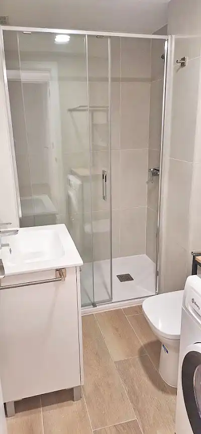 Badezimmer von Wohnung zur Miete in Torrelodones mit Klimaanlage, Heizung und Ofen
