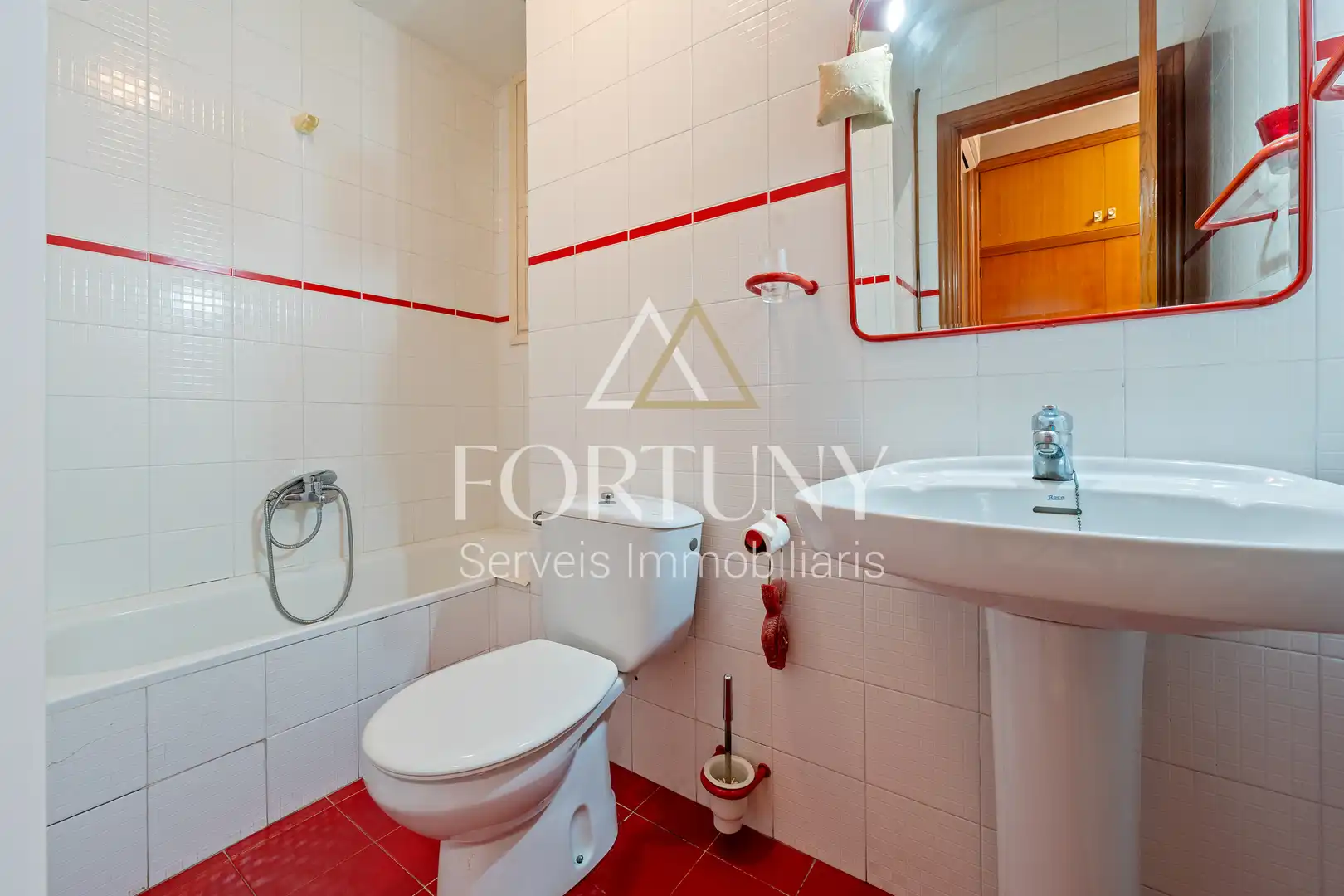 House with pool for sale in MONTBRIO DE, imagen 17