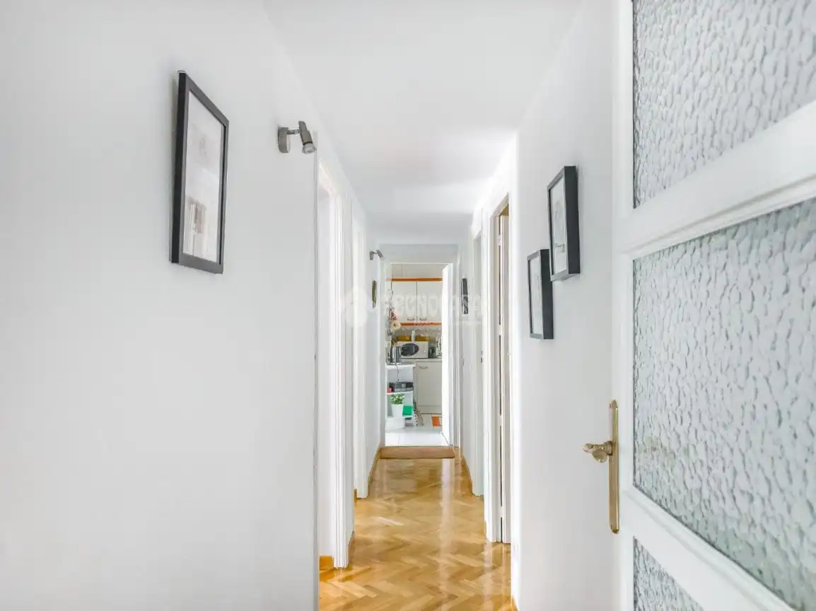Wohnung zum Verkauf in Madrid mit Klimaanlage, Heizung und Terrasse
