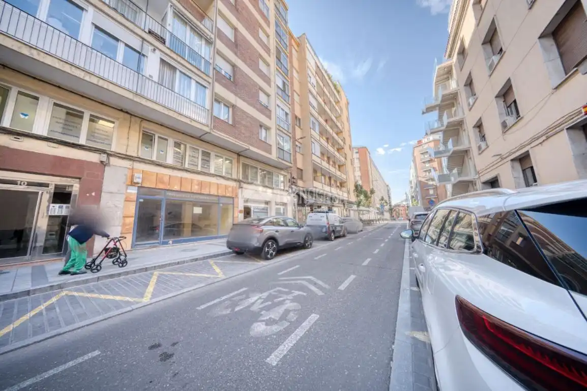Vista exterior de Pis en venda en Valladolid amb Calefacció, Terrassa i Traster