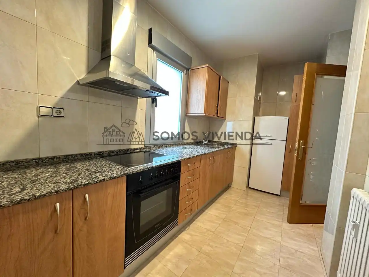 Kitchen of Flat for rent in Ourense Capital   with Heating