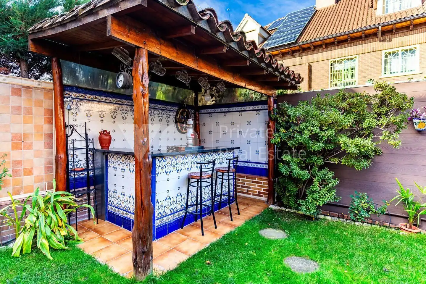 Terrassa de Casa adosada en venda en Majadahonda amb Aire condicionat, Calefacció i Jardí privat