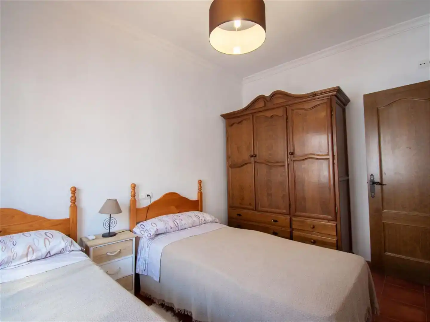Dormitori de Casa adosada en venda en Arriate amb Aire condicionat, Piscina i Moblat