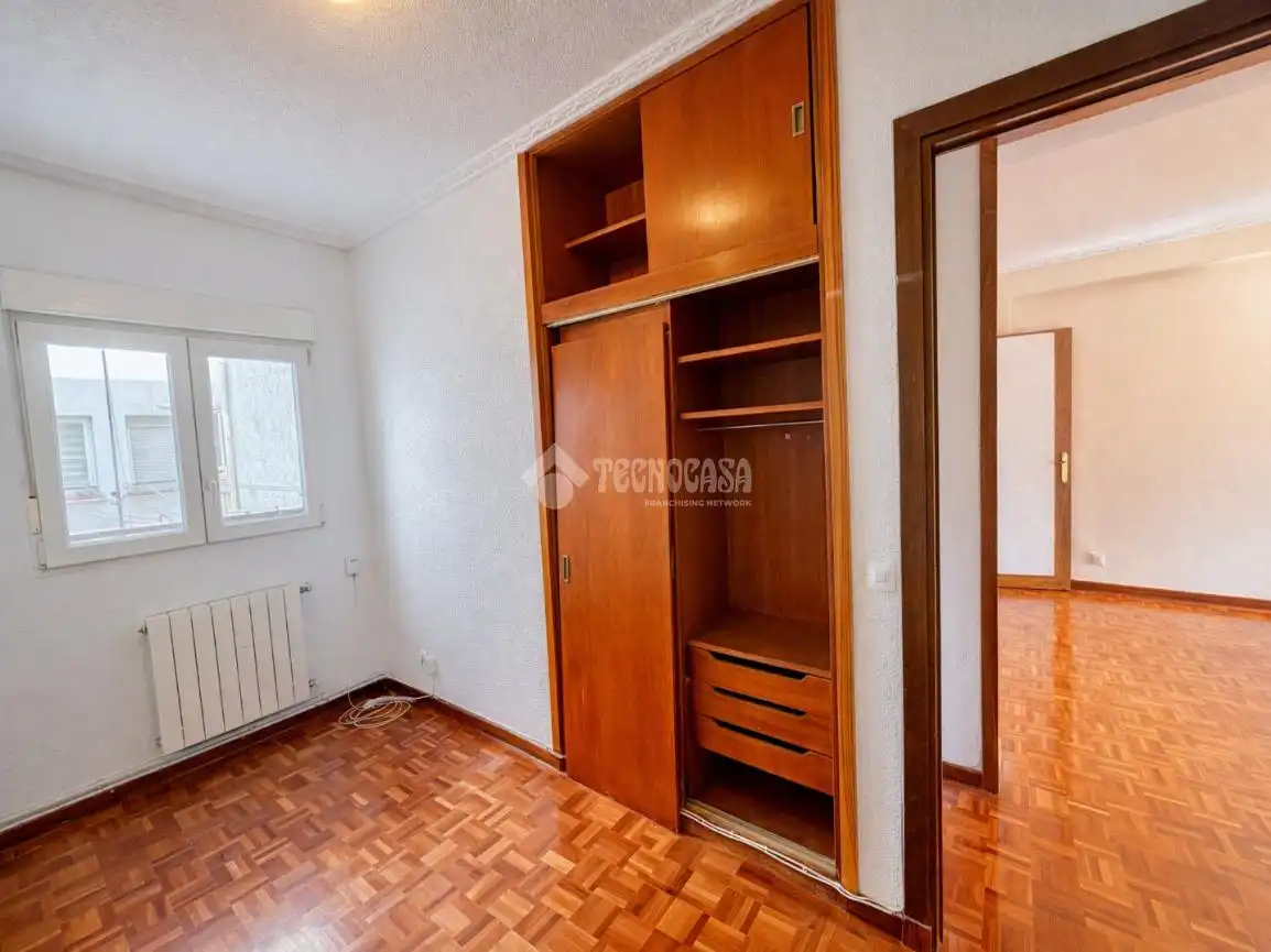 Schlafzimmer von Wohnung zum Verkauf in Madrid