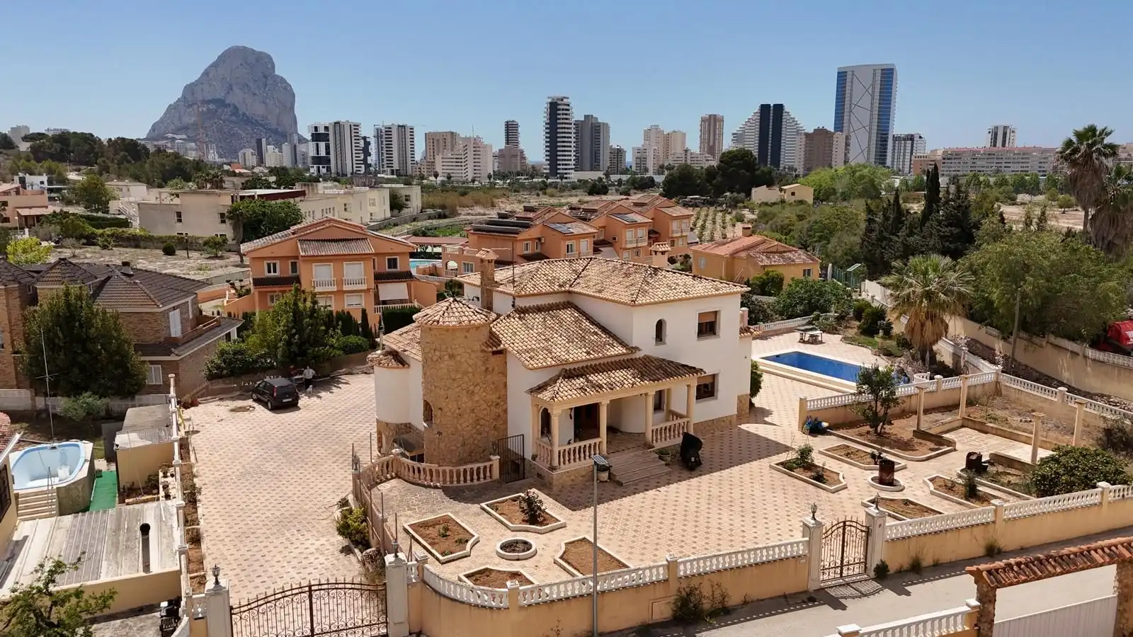 Exterior view of Houses for sale in Calpe / Calp  with Air Conditioner, Private garden and Terrace