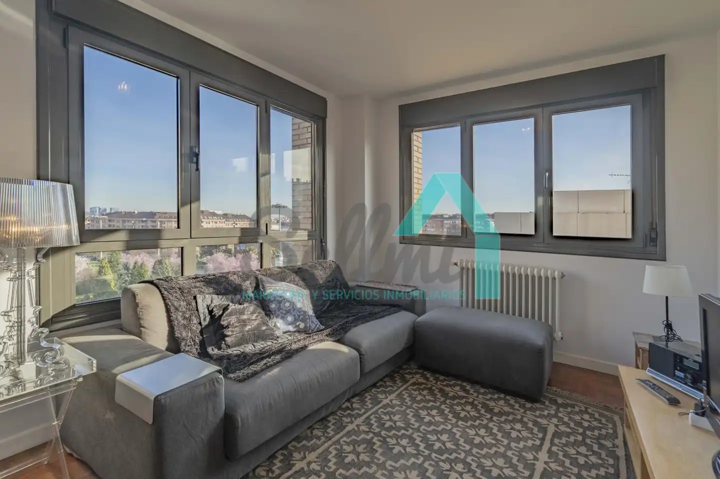 Piso de alquiler en Carlos Asensio Bretones, Santo Domingo - El Campillín